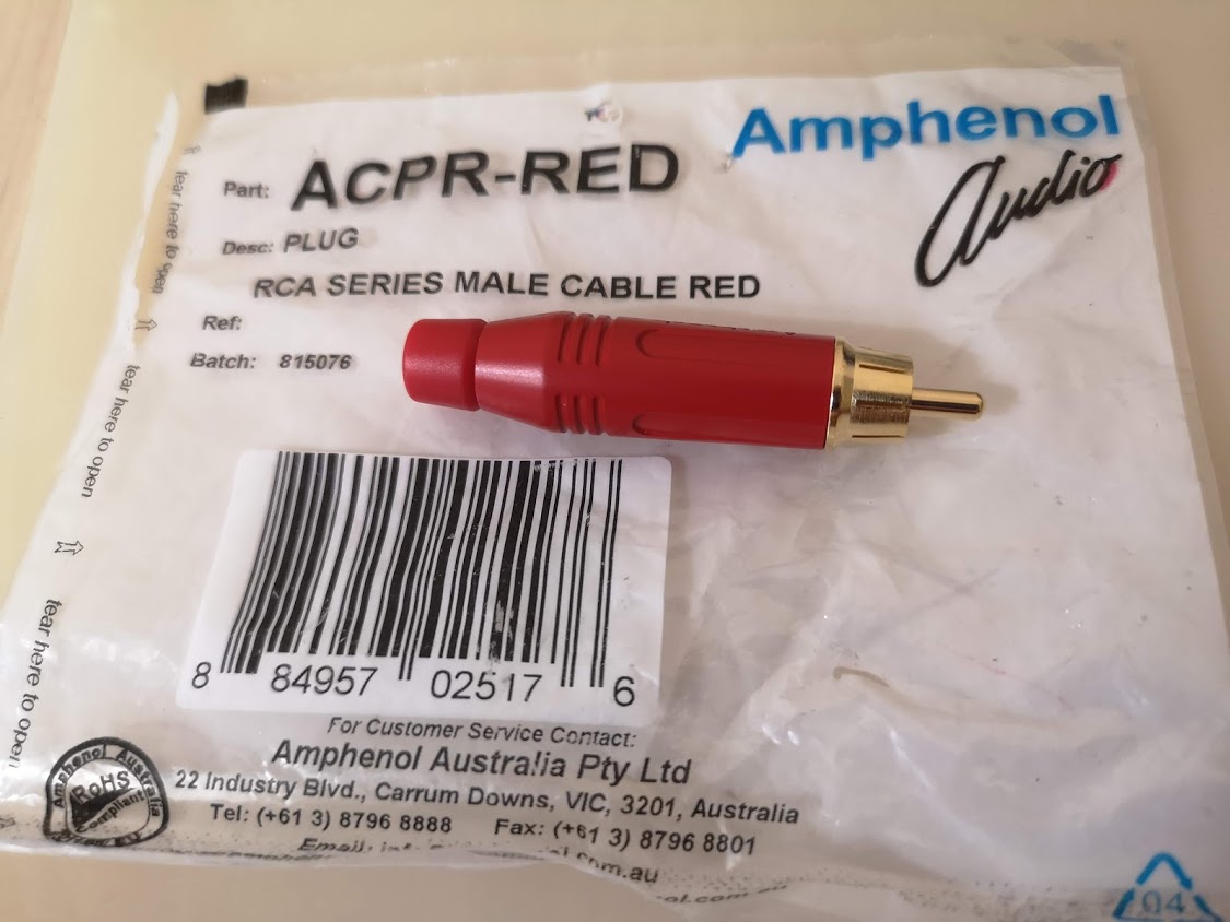 RCA connector amphenol