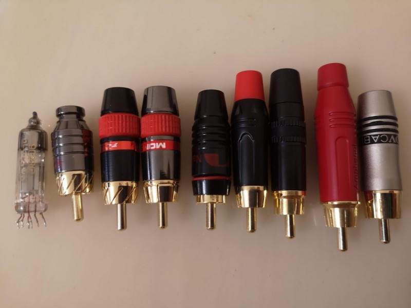 RCA connectors 1