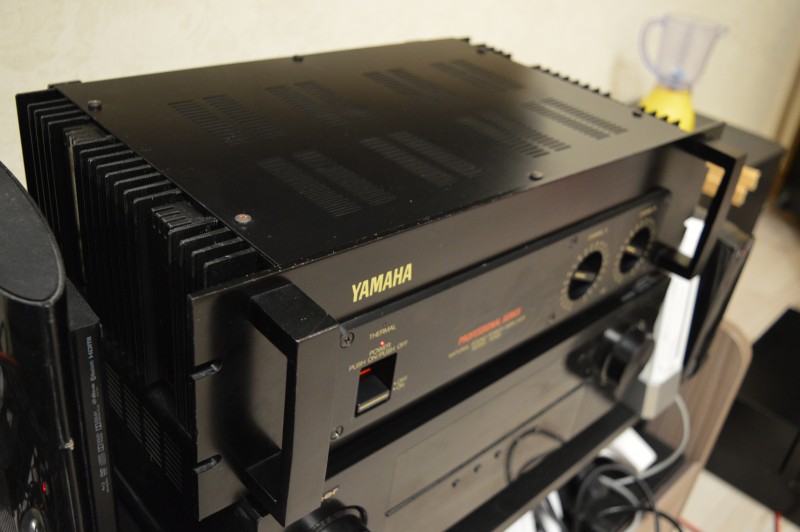 Yamaha P2100 Professional Yamaha P2100 Professional
